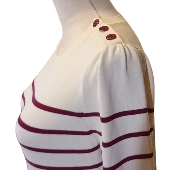 🏖️ Sweater Burgundy Striped  3 Button Shoulder long sleeve Large NWT - Picture 3 of 8